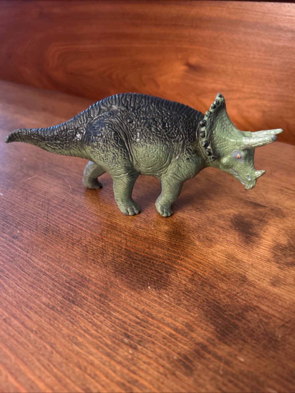 Safari LTD Vintage 1988 Carnegie Museum Green Triceratops